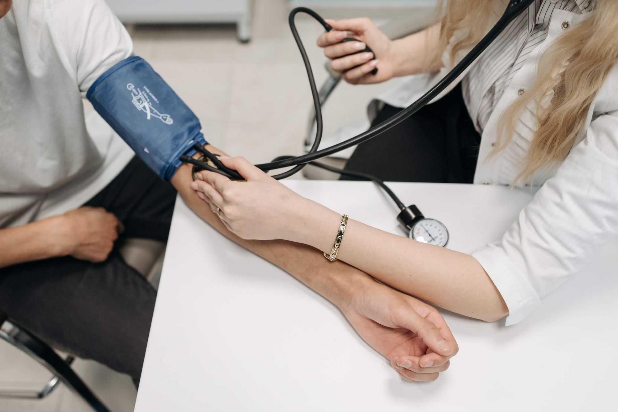 monitoring blood pressure for kidney problems